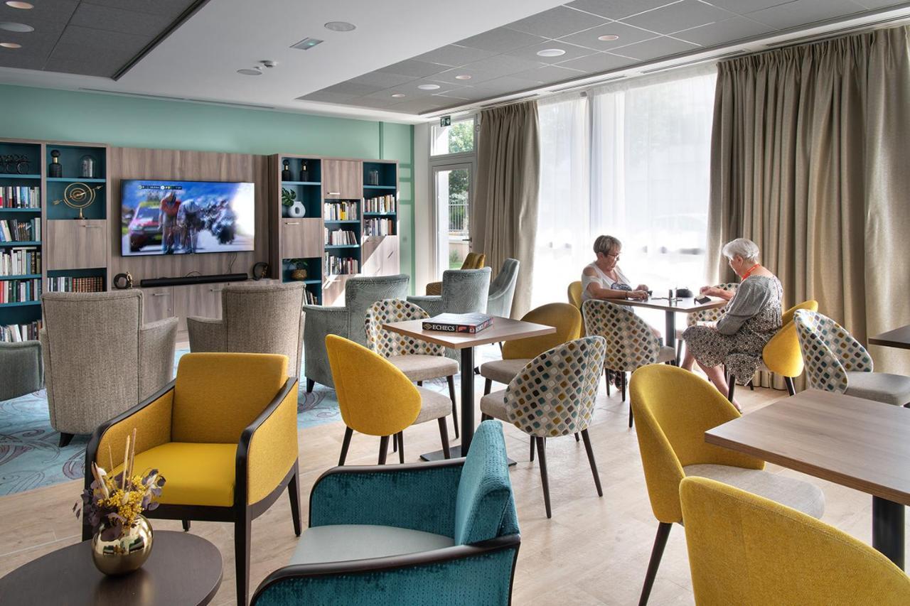 Résidence services seniors DOMITYS LES EAUX VIVES Digne-les-Bains Exterior foto