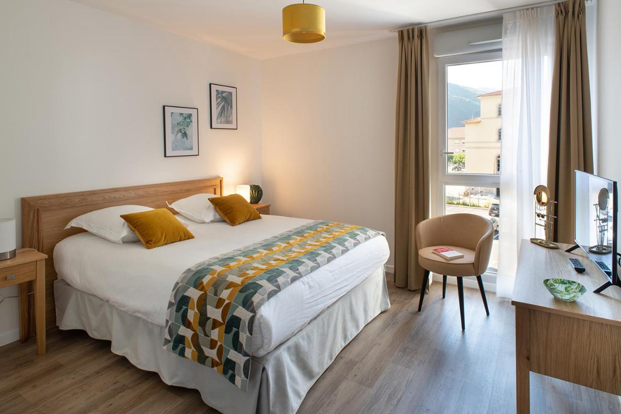 Résidence services seniors DOMITYS LES EAUX VIVES Digne-les-Bains Exterior foto