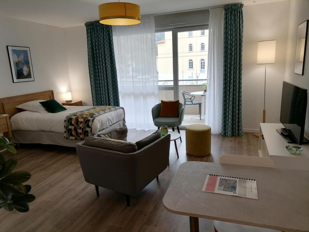 Résidence services seniors DOMITYS LES EAUX VIVES Digne-les-Bains Exterior foto